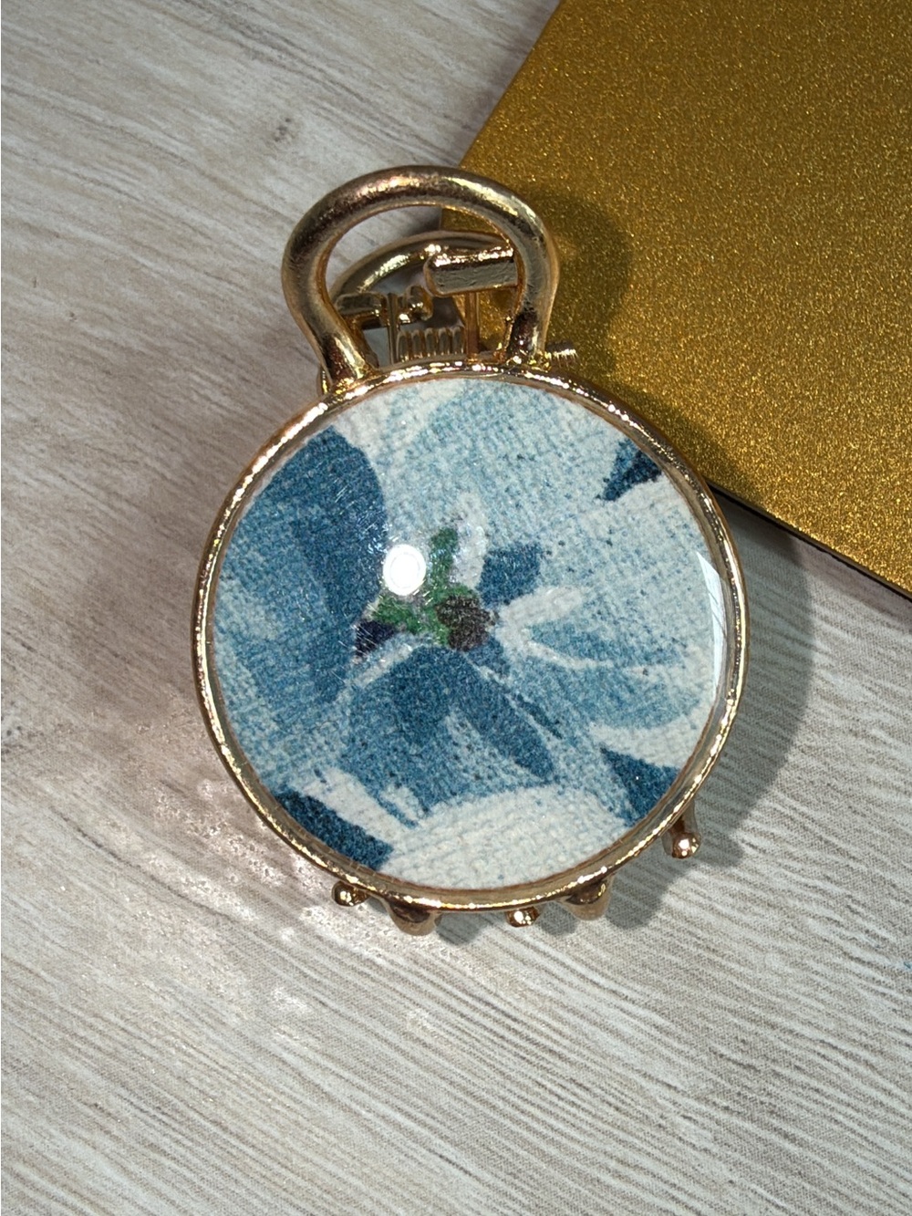 Gucci bloom up cycled small hair claw clip brand new !! - Picture 3 of 6
